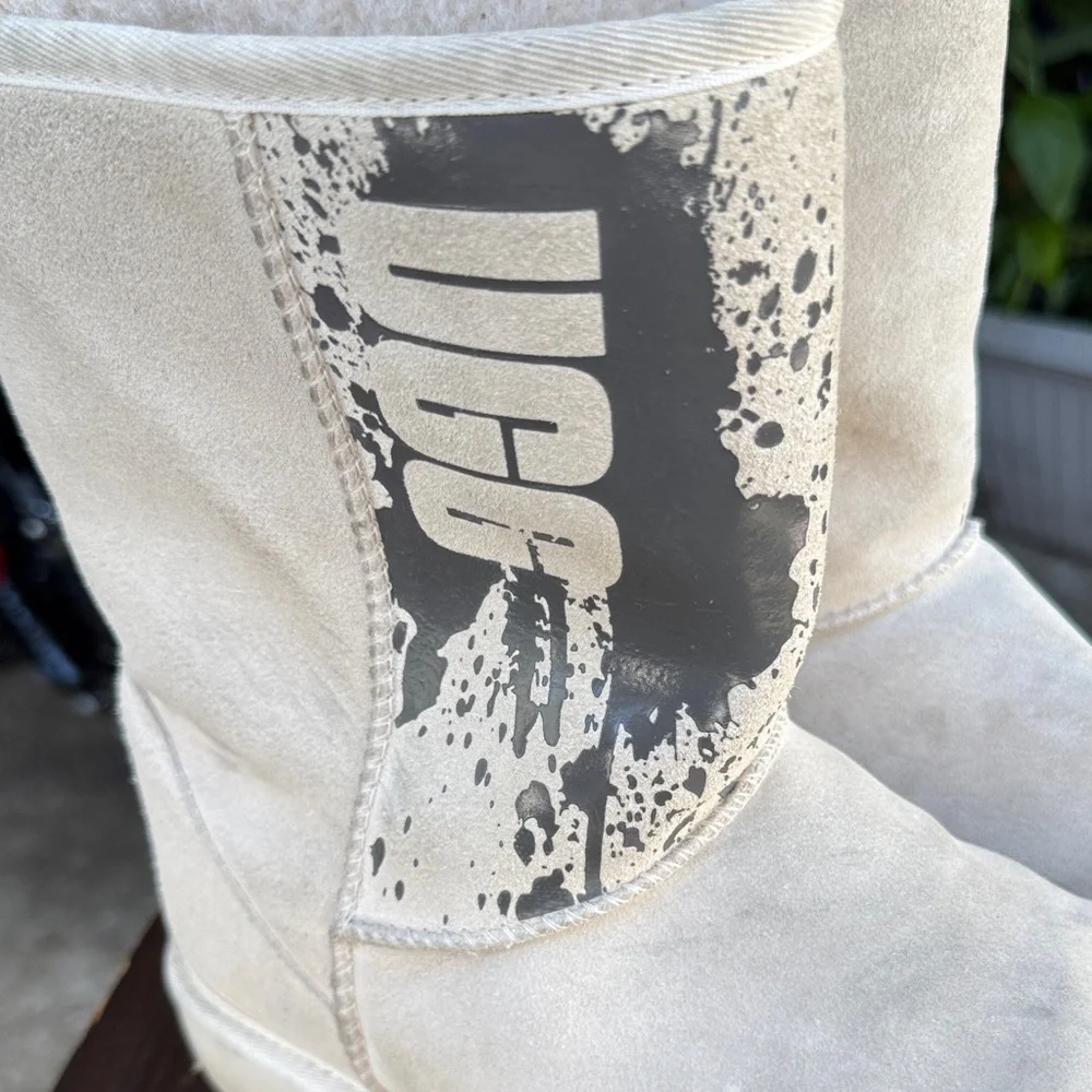 UGG Off-White Classic Boots - Picture 2 of 7